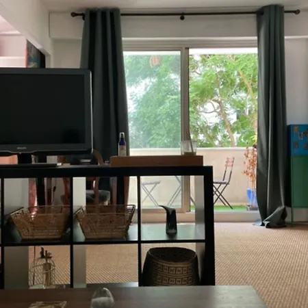 Charming Nest Of 45 M With Balcony * Parigi